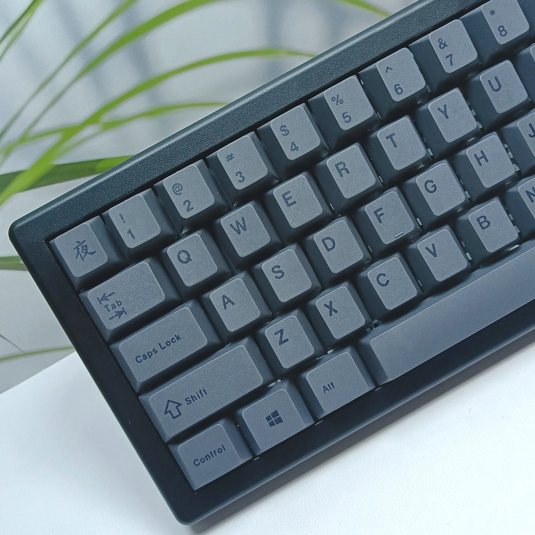 130 tasti Minimalista nero Gri - Gaming Accessories Uk recensione e prezzo